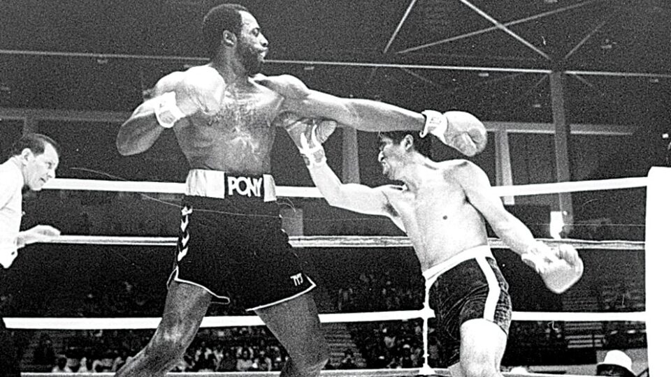 Tall Story: Ed “Too Tall” Jones was an NFL star who boxed six times as a pro, then stopped