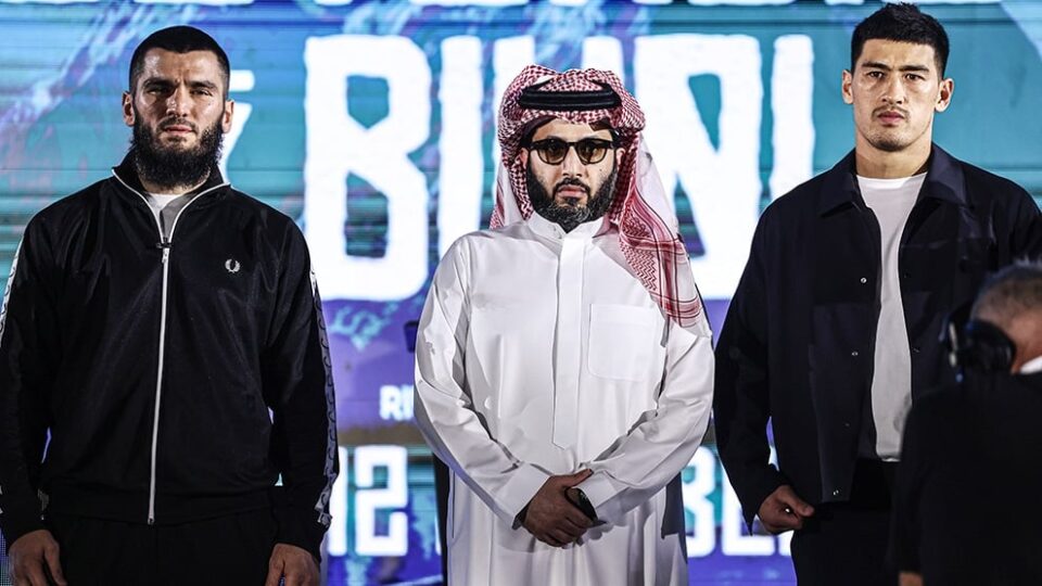 Boxing betting predictions: Beterbiev vs. Bivol Full Card