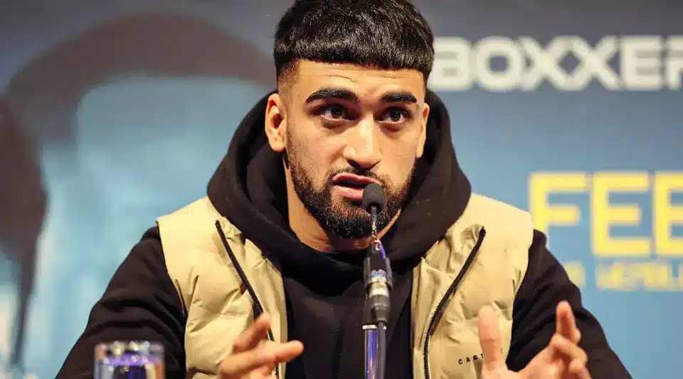 Adam Azim vs Sergey Lipinets: What time is the fight? What TV channel is it on?