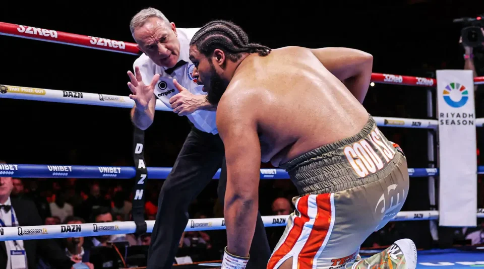 Heavy-hitting comebacks – Winners and losers from the boxing week