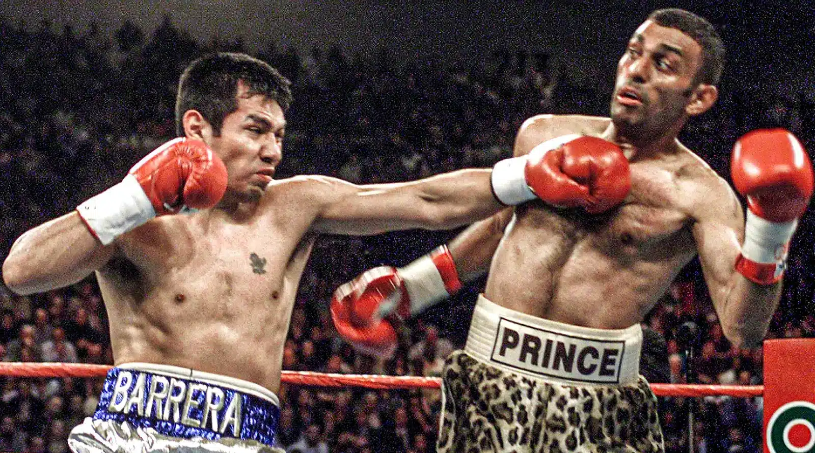 Barrera punching Hamed
