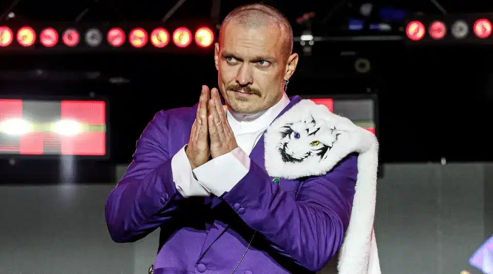 Frank Warren names Oleksandr Usyk as he plots Moses Itauma title charge