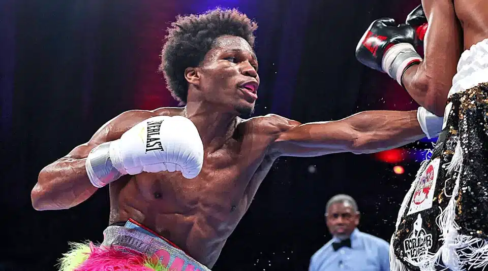 Raymond Ford dominates Mattice in super-featherweight showcase