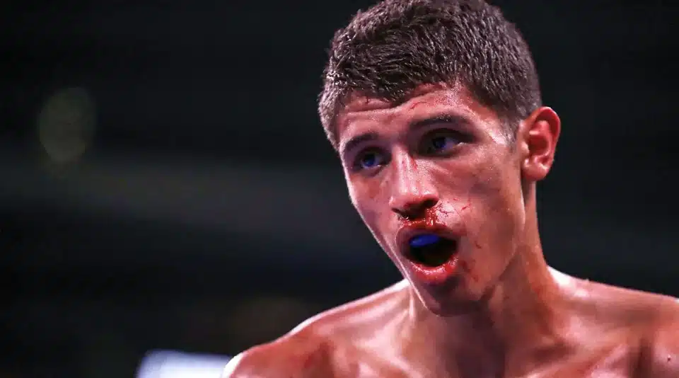 Who is on the Sebastian Fundora-Chordale Booker undercard?